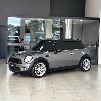 MINI COOPER 1.6 S 16V TURBO GASOLINA 2P AUTOMÁTICO MINI COOPER 1.6 S 16V TURBO GASOLINA 2P AUTOMÁTICO
